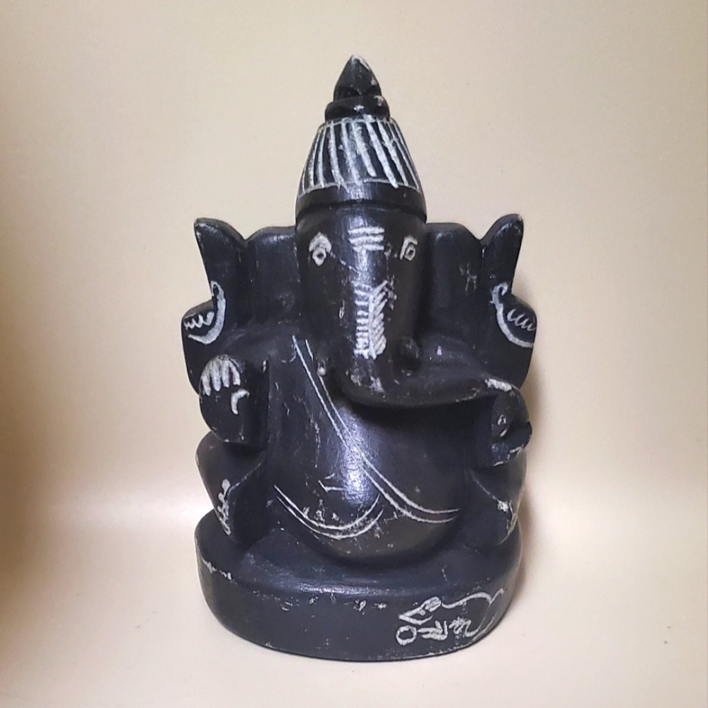 Ganesha Elephant Hindu God black stone statue
